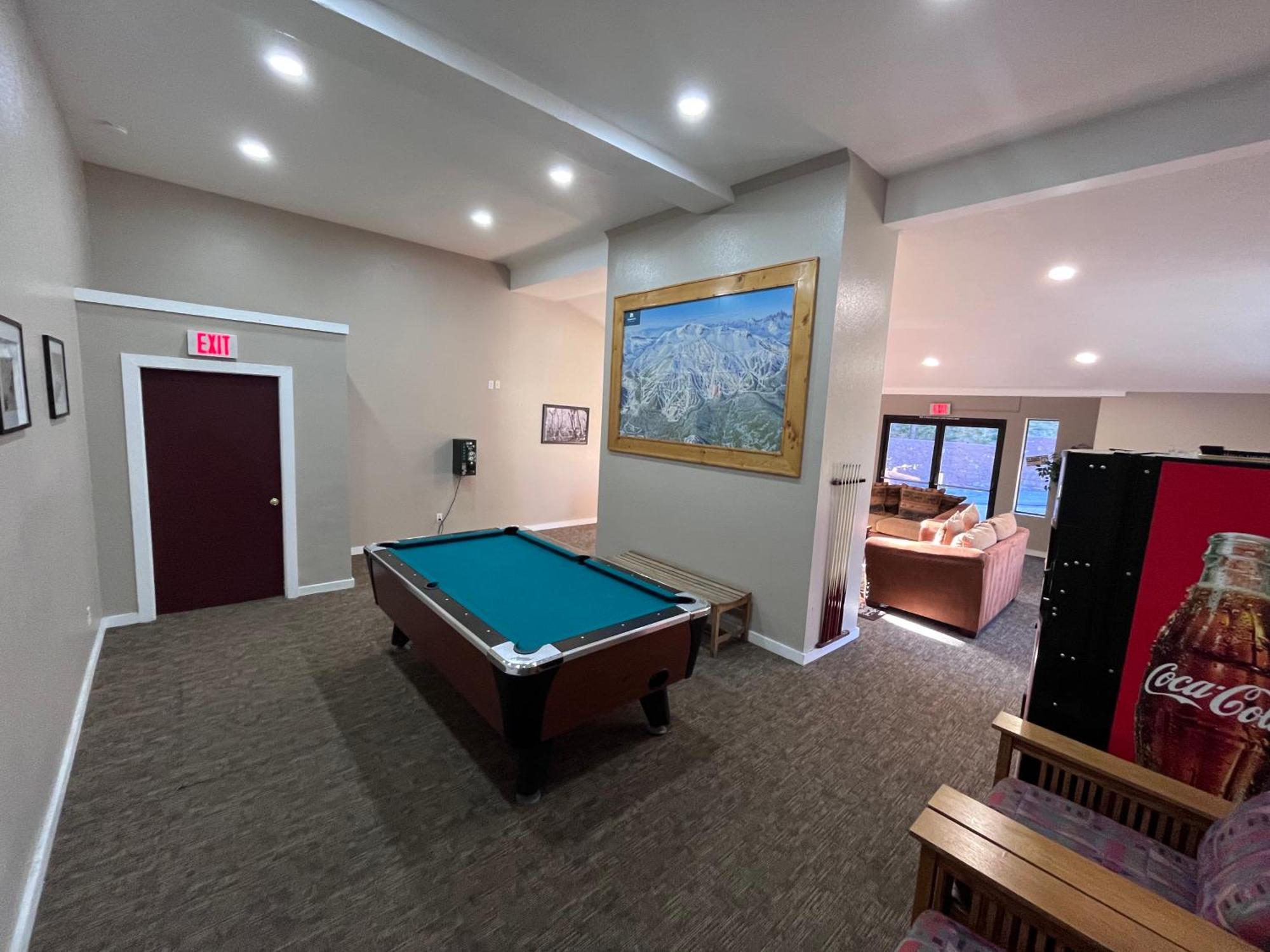 Tastefully Remodeled Condo At Mammoth Ski & Racquet Club, Hot Tub, Garage, 10 Min Walk To Ski Lifts Mammoth Lakes Buitenkant foto