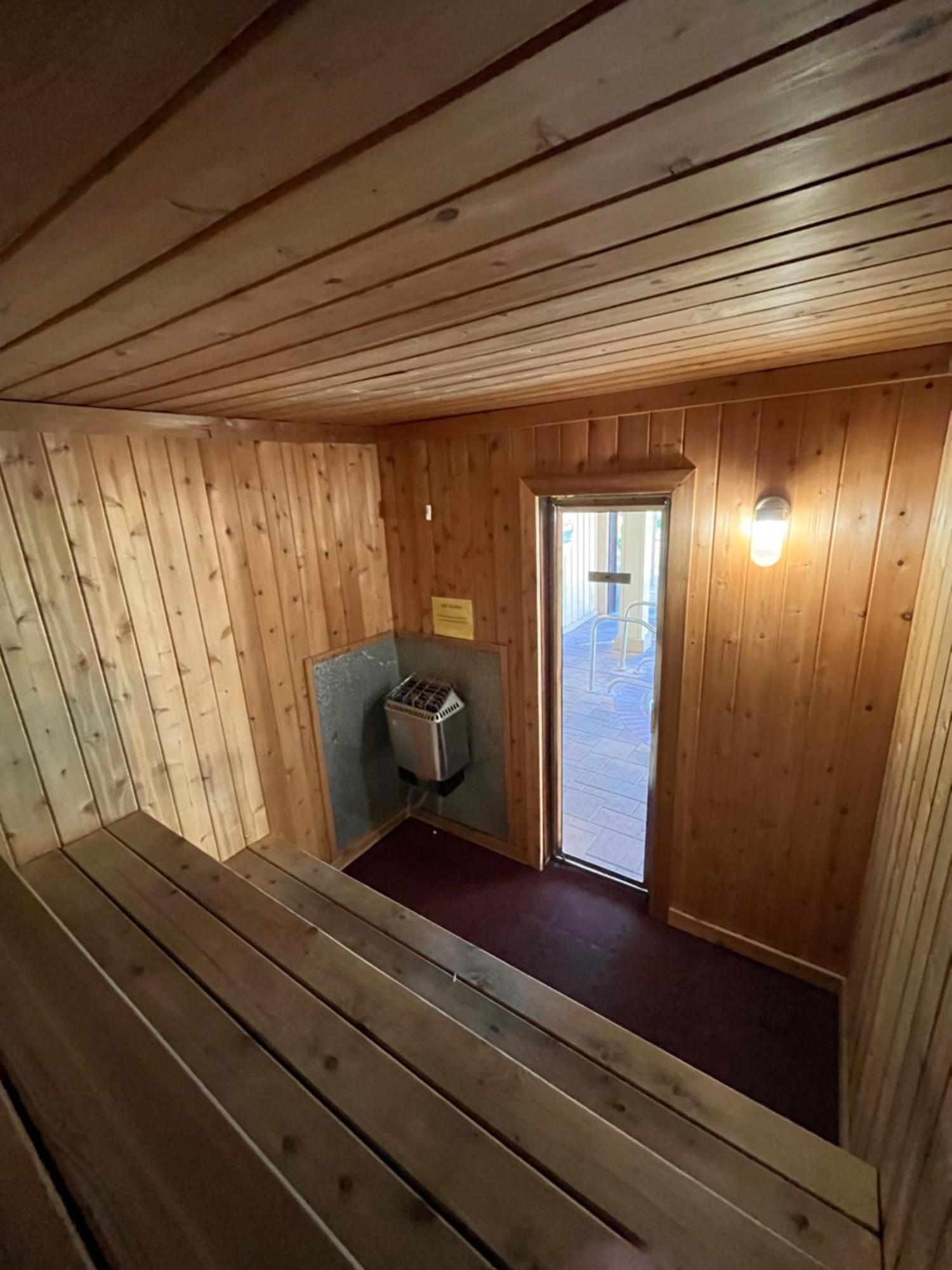 Tastefully Remodeled Condo At Mammoth Ski & Racquet Club, Hot Tub, Garage, 10 Min Walk To Ski Lifts Mammoth Lakes Buitenkant foto