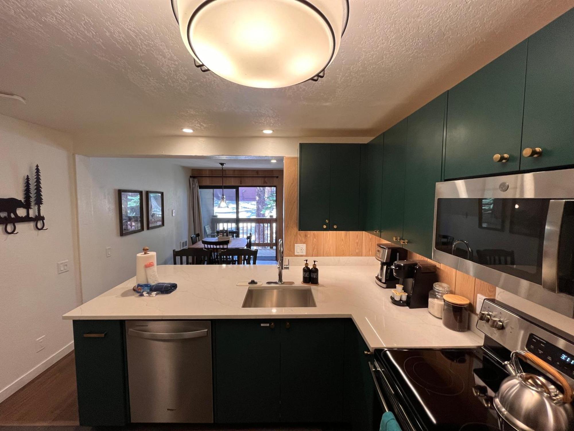Tastefully Remodeled Condo At Mammoth Ski & Racquet Club, Hot Tub, Garage, 10 Min Walk To Ski Lifts Mammoth Lakes Buitenkant foto