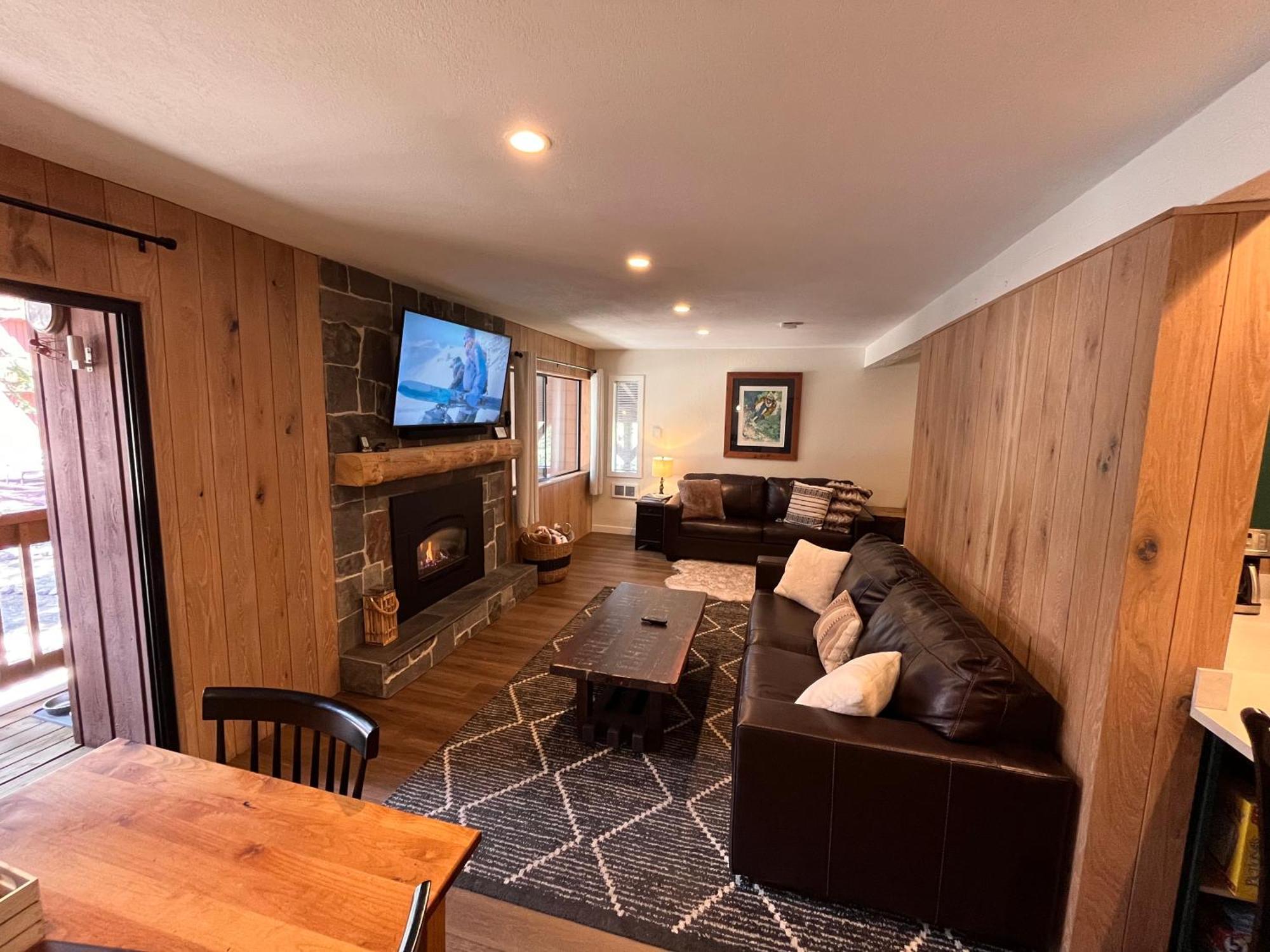 Tastefully Remodeled Condo At Mammoth Ski & Racquet Club, Hot Tub, Garage, 10 Min Walk To Ski Lifts Mammoth Lakes Buitenkant foto
