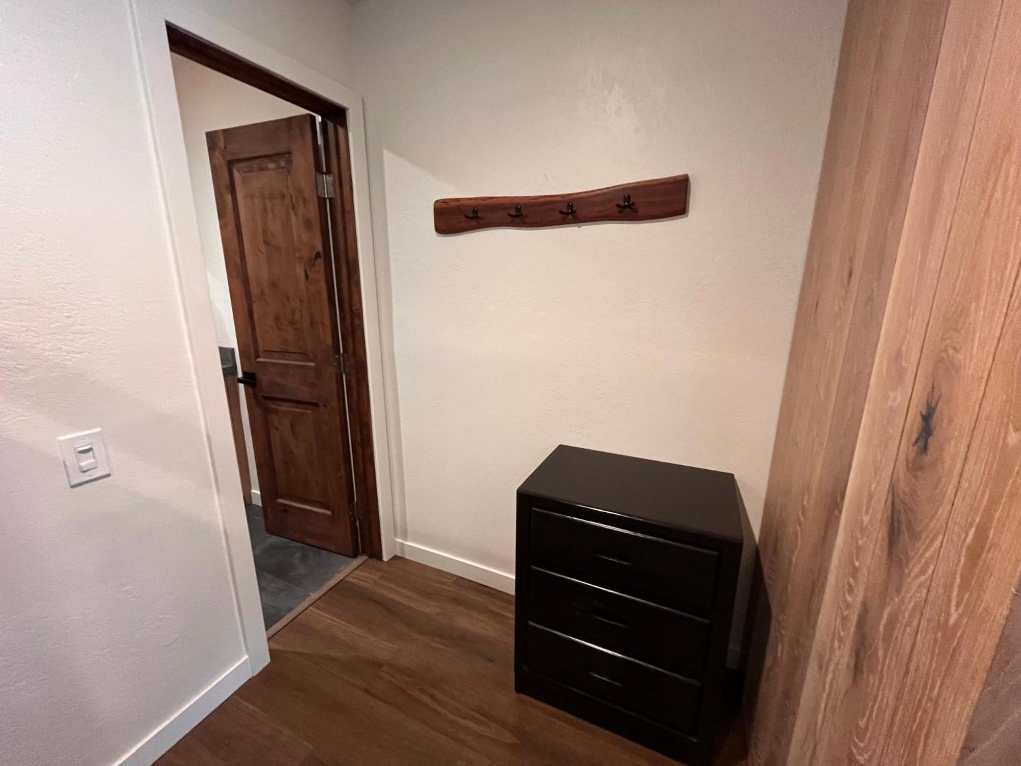 Tastefully Remodeled Condo At Mammoth Ski & Racquet Club, Hot Tub, Garage, 10 Min Walk To Ski Lifts Mammoth Lakes Buitenkant foto