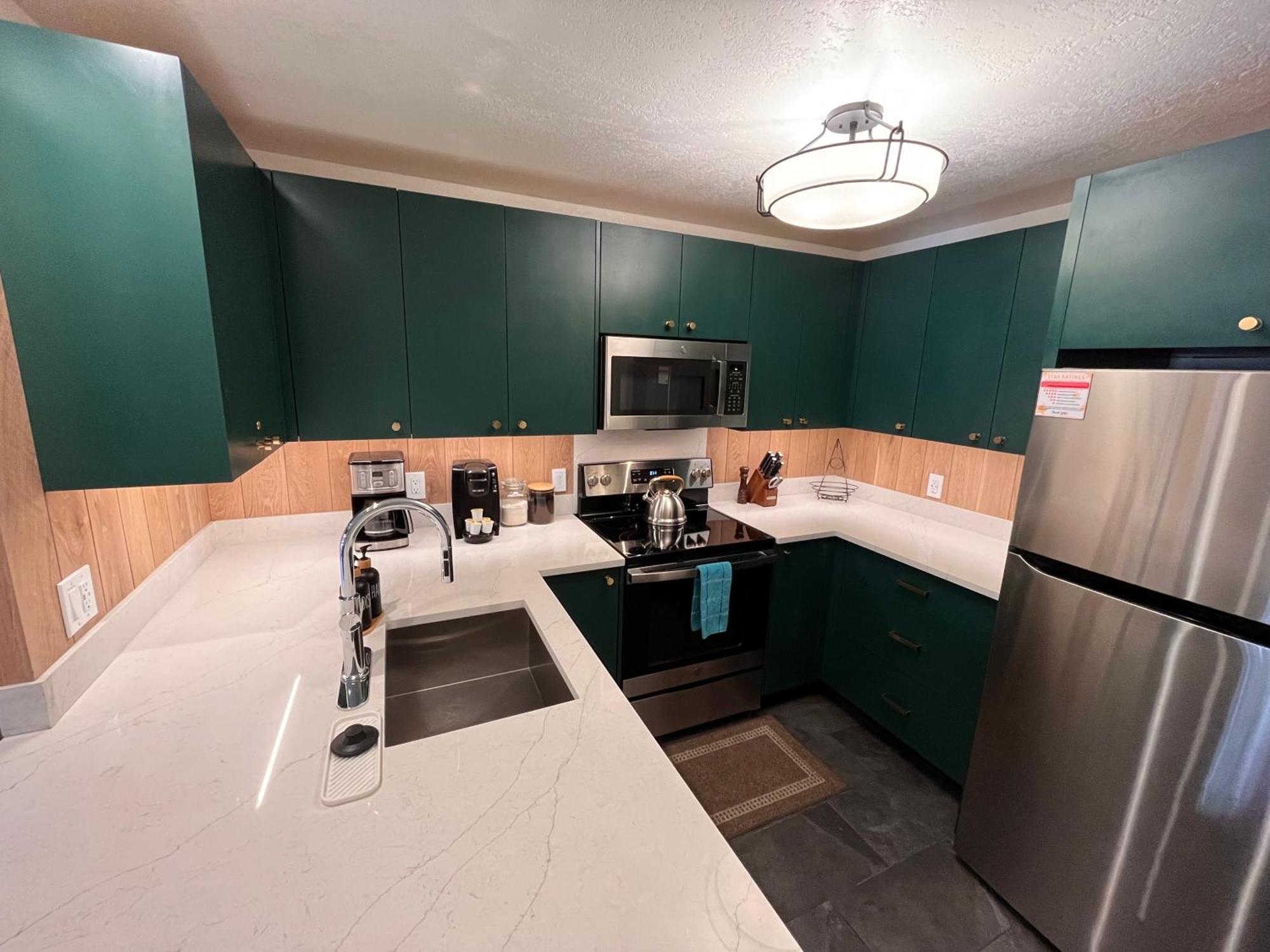 Tastefully Remodeled Condo At Mammoth Ski & Racquet Club, Hot Tub, Garage, 10 Min Walk To Ski Lifts Mammoth Lakes Buitenkant foto